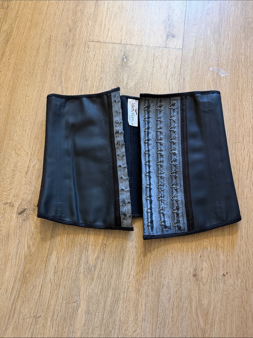 Waist Cincher Hook-and-Eye Shaping Belt - Black